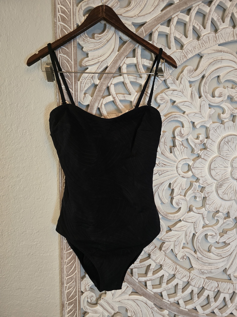 Gottex Women's Black Solid One Piece Swimsuit Size 12 Spaghetti Straps
